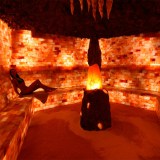 Соляные комнаты из каменной Гималайской соли используются оздоровительными центрами по всему миру.