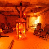 Соляные комнаты из каменной Гималайской соли используются оздоровительными центрами по всему миру.